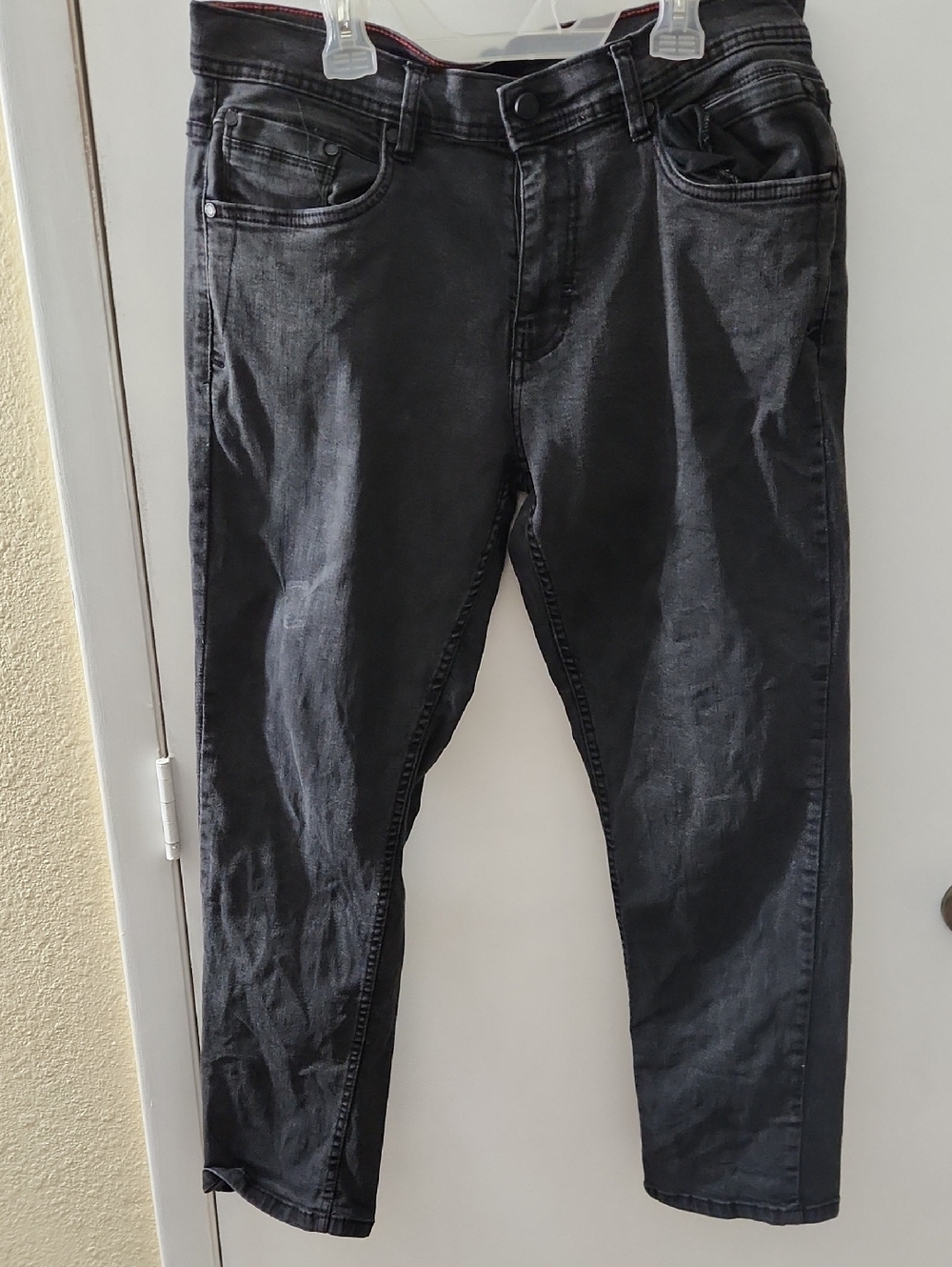 Slim Black Men's Jeans — Clean Urban Slim Fit